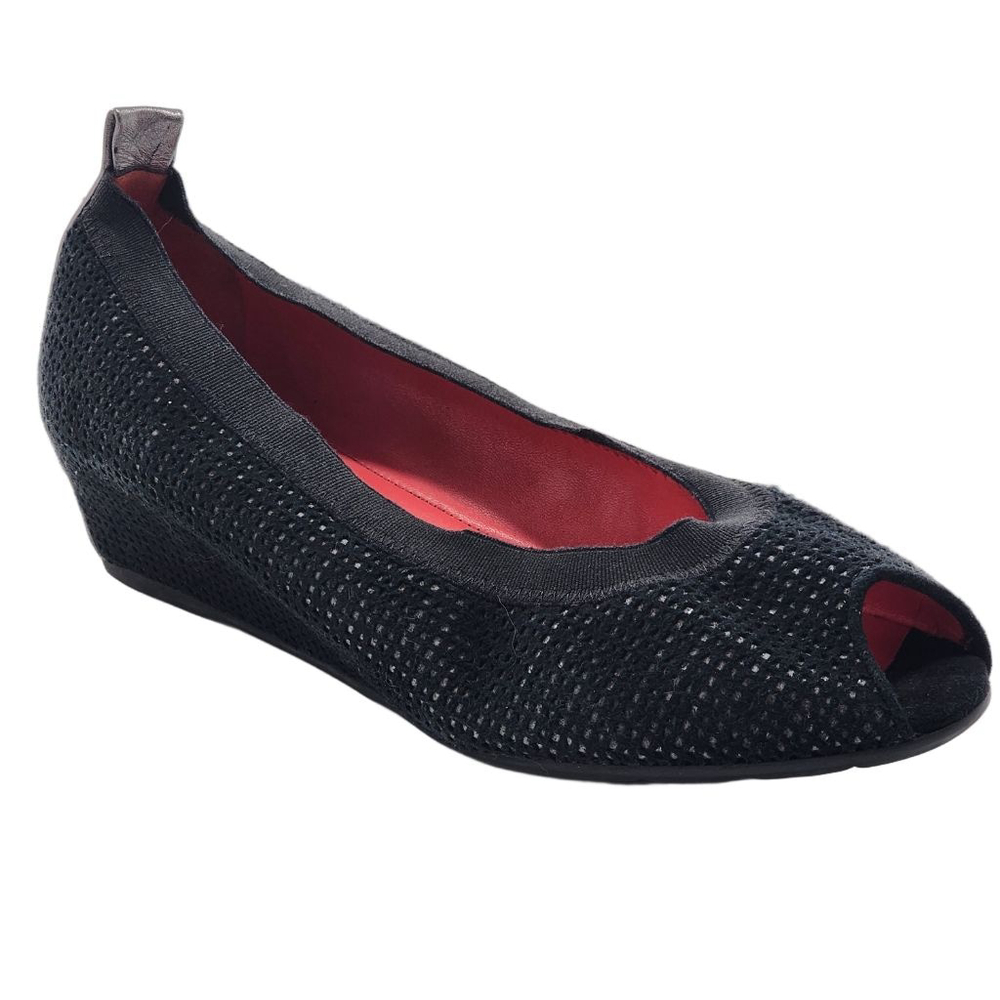 Pas de Rouge Black Peep Toe Perforated Suede Wedge Pump Shoes 38 7.5